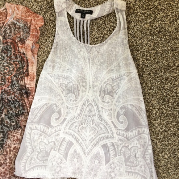 Bundle of X6 Tops! ~ Women's Size XS ~ NWOT - Picture 3 of 10